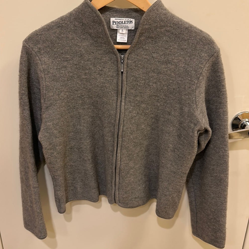 Used Pendleton women’s 100% virgin wool grey jacket.